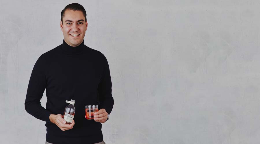 From a weekend hustle to the shelves of KaDeWe – Alumnus’ bottled cocktails startup shakes up the sector